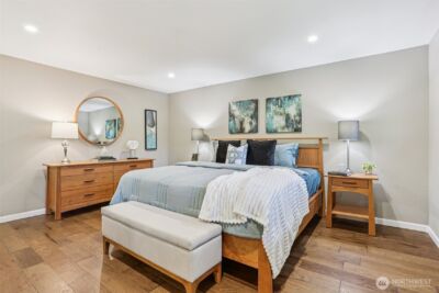 9207 120th Avenue SE, Newcastle, WA 98056 - Photo 16