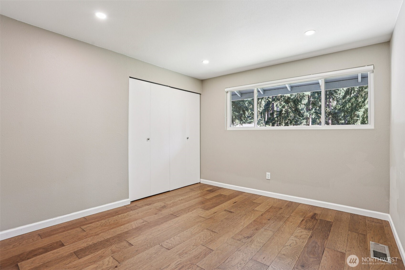 9207 120th Avenue SE, Newcastle, WA 98056