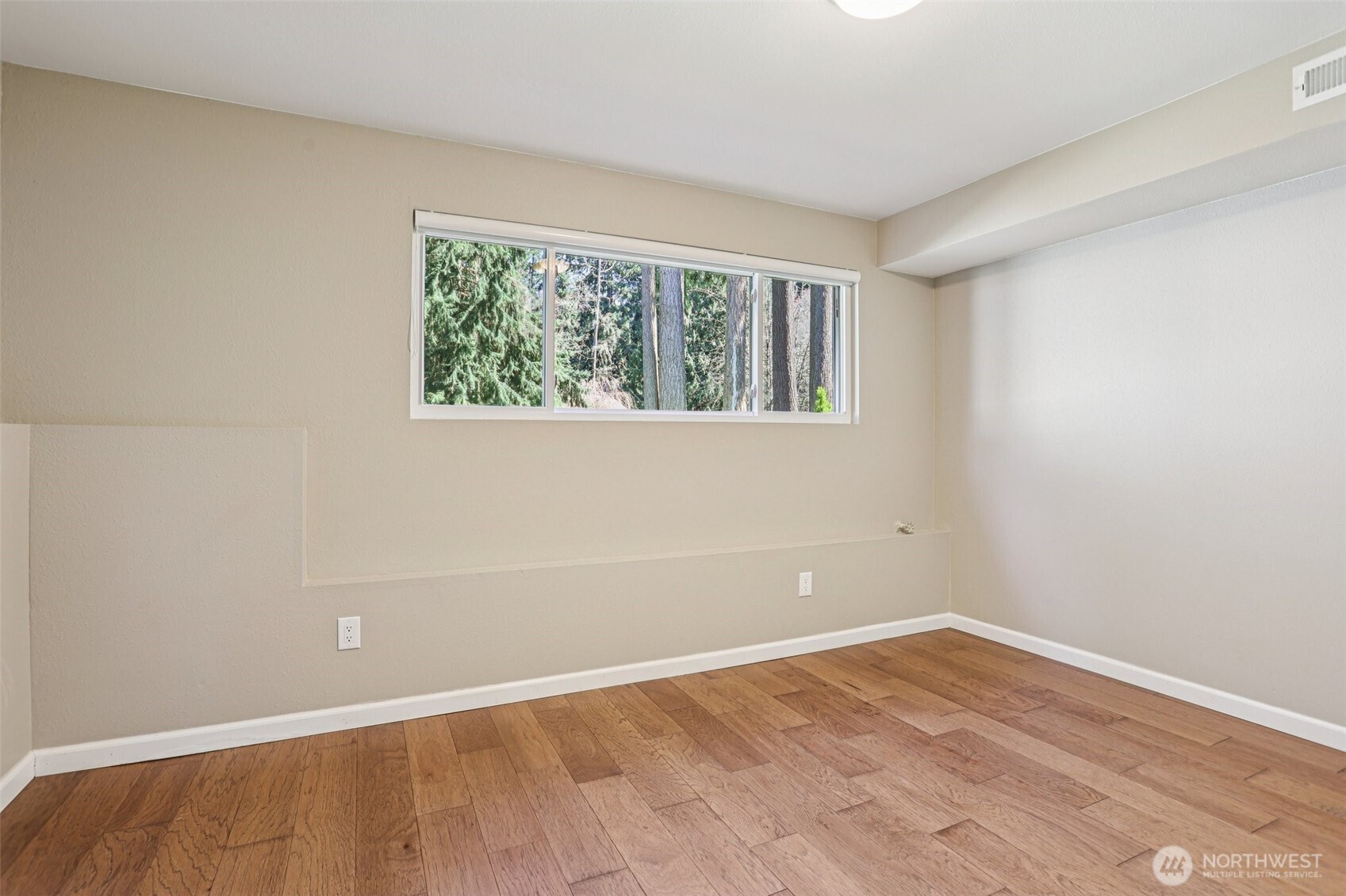 9207 120th Avenue SE, Newcastle, WA 98056