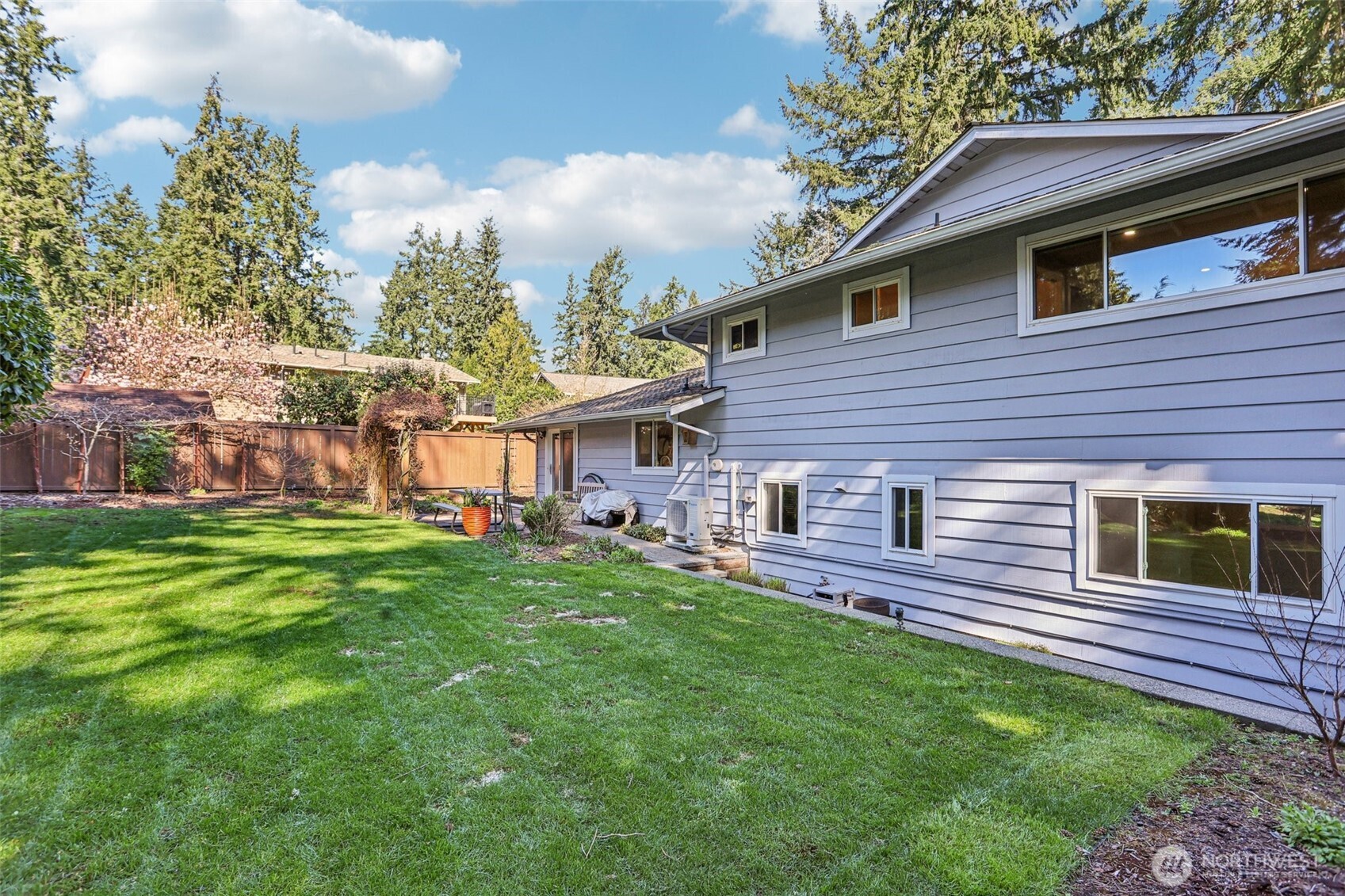 9207 120th Avenue SE, Newcastle, WA 98056