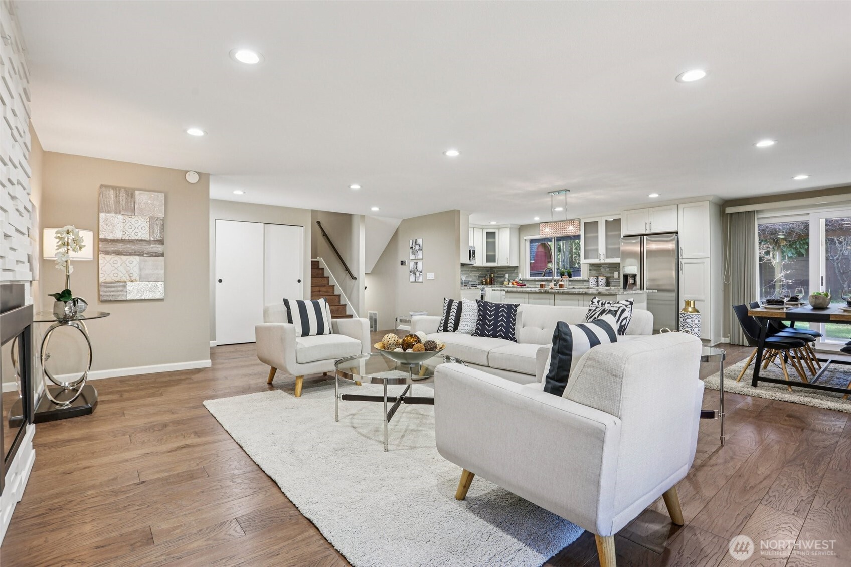 9207 120th Avenue SE, Newcastle, WA 98056