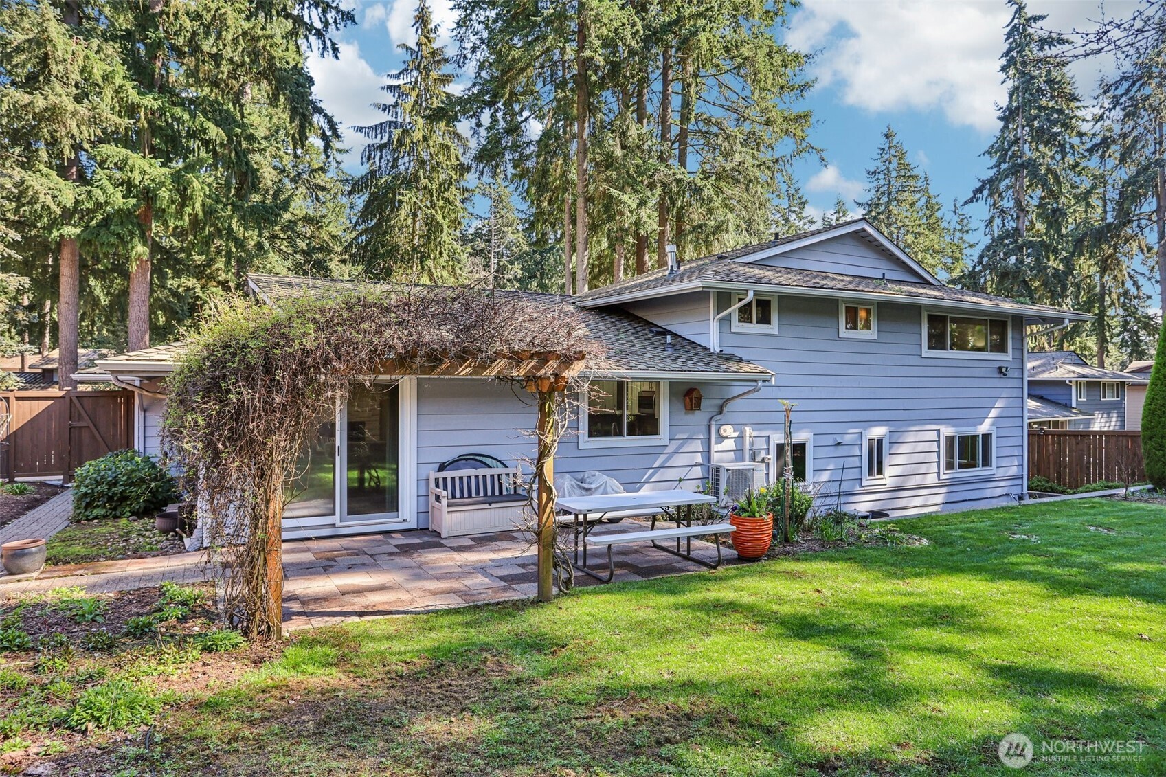 9207 120th Avenue SE, Newcastle, WA 98056