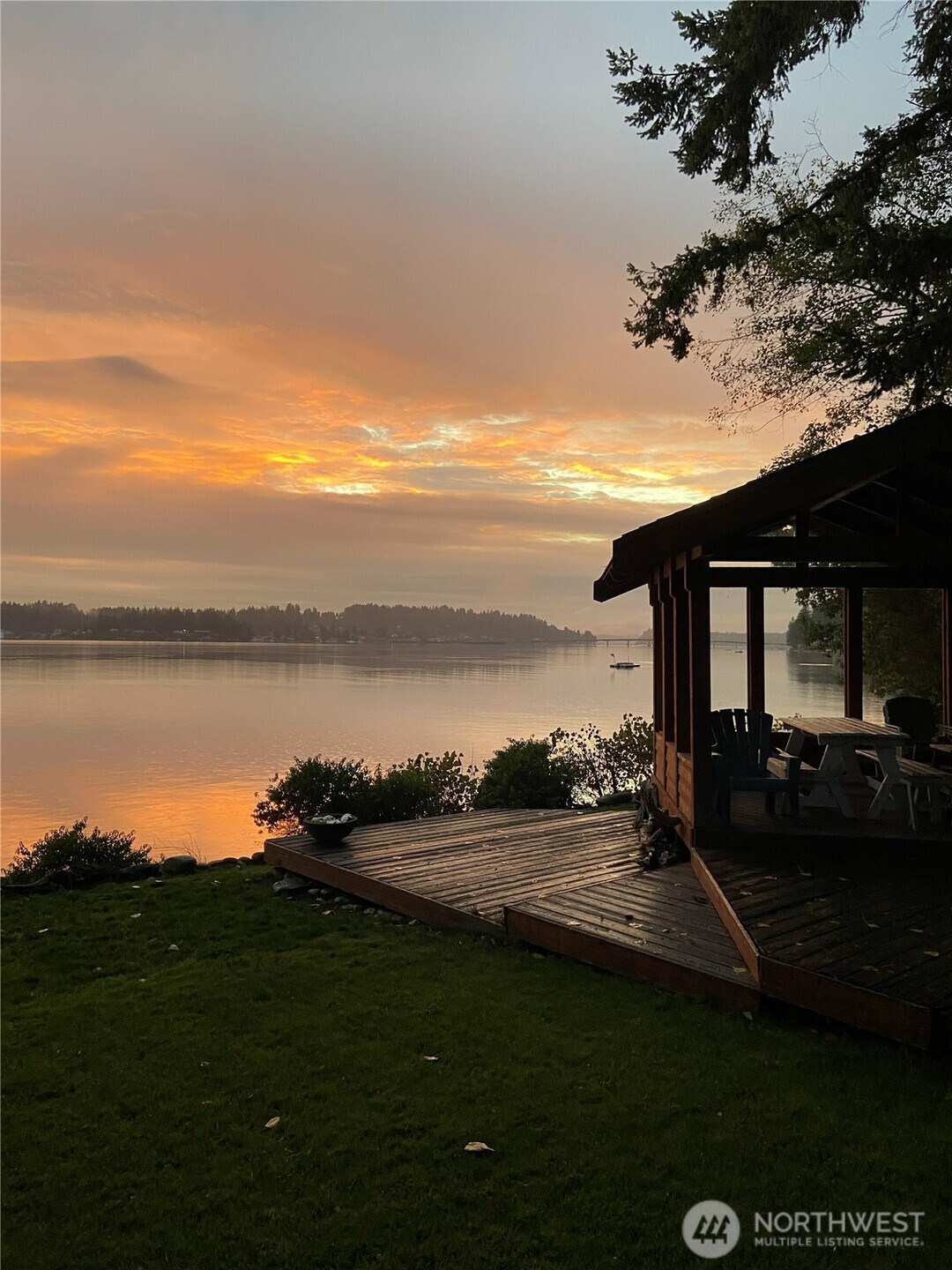 6602 Cromwell Beach Drive NW, Gig Harbor, WA 98335-7513