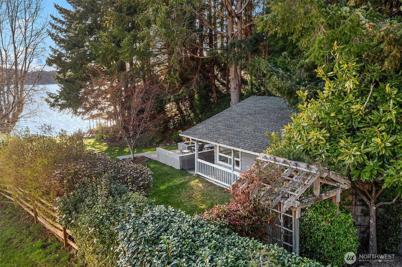 6602 Cromwell Beach Drive NW, Gig Harbor, WA 98335-7513