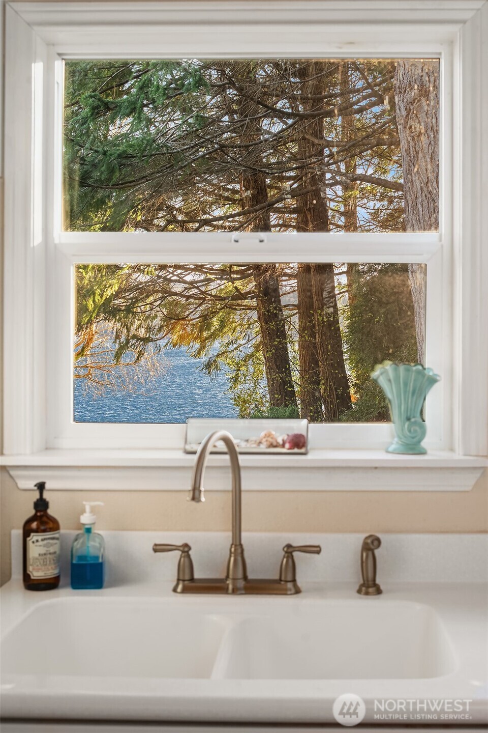 6602 Cromwell Beach Drive NW, Gig Harbor, WA 98335-7513