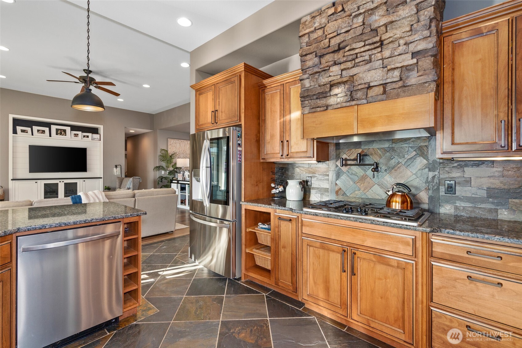 12 Elizabeth Court , Wenatchee, WA 98801