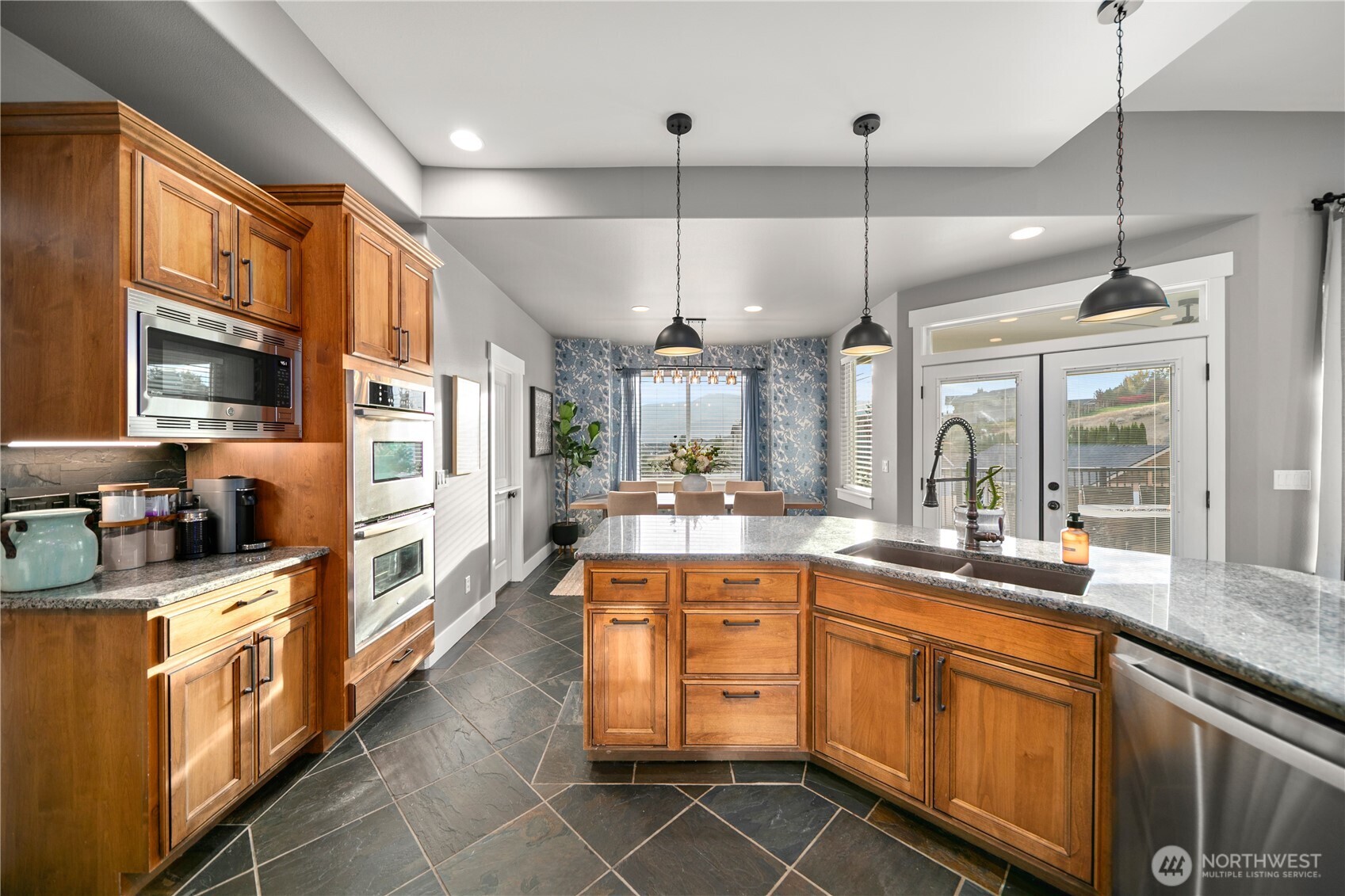12 Elizabeth Court , Wenatchee, WA 98801
