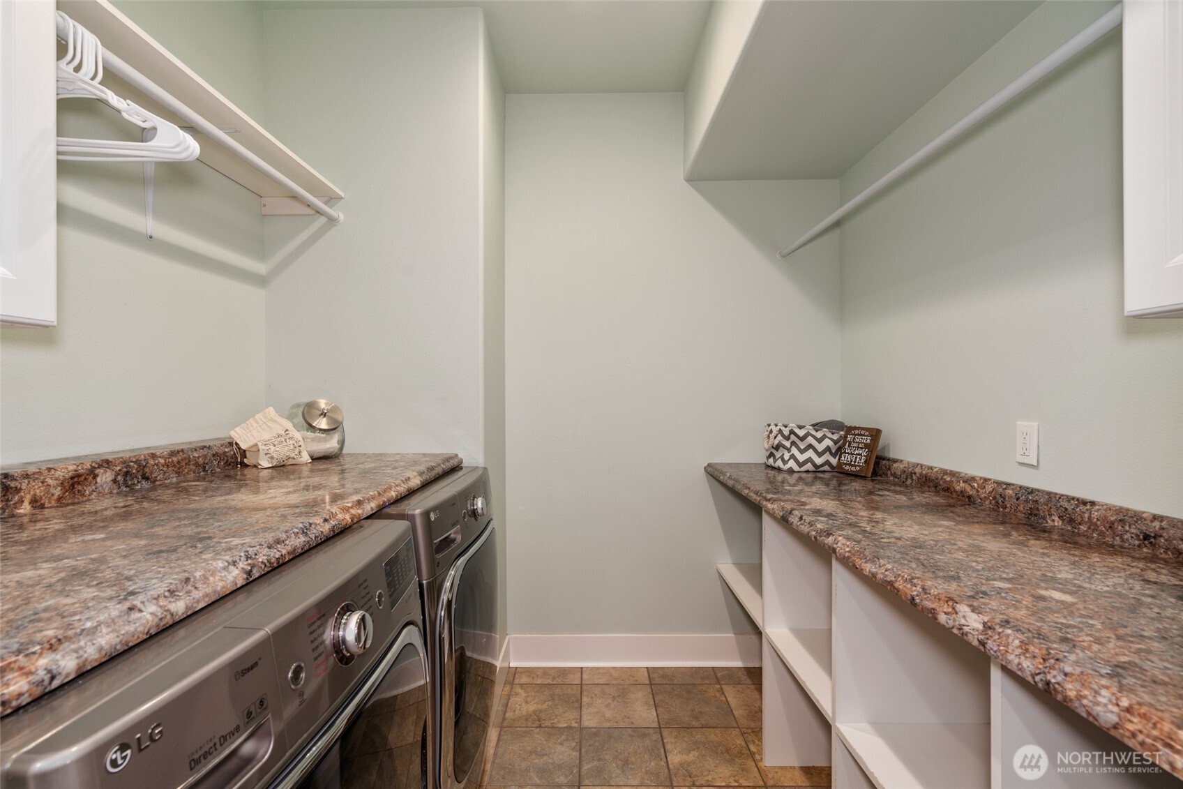 12 Elizabeth Court , Wenatchee, WA 98801