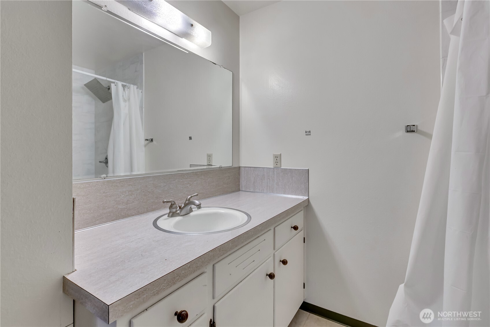 9832 American Avenue SW, Lakewood, WA 98498