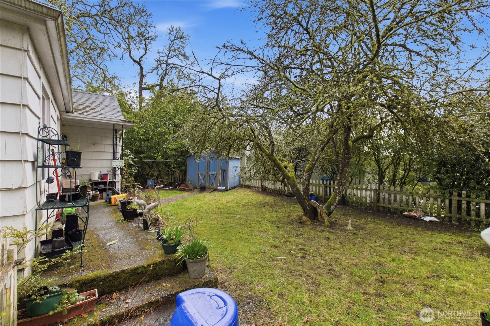 9832 American Avenue SW, Lakewood, WA 98498