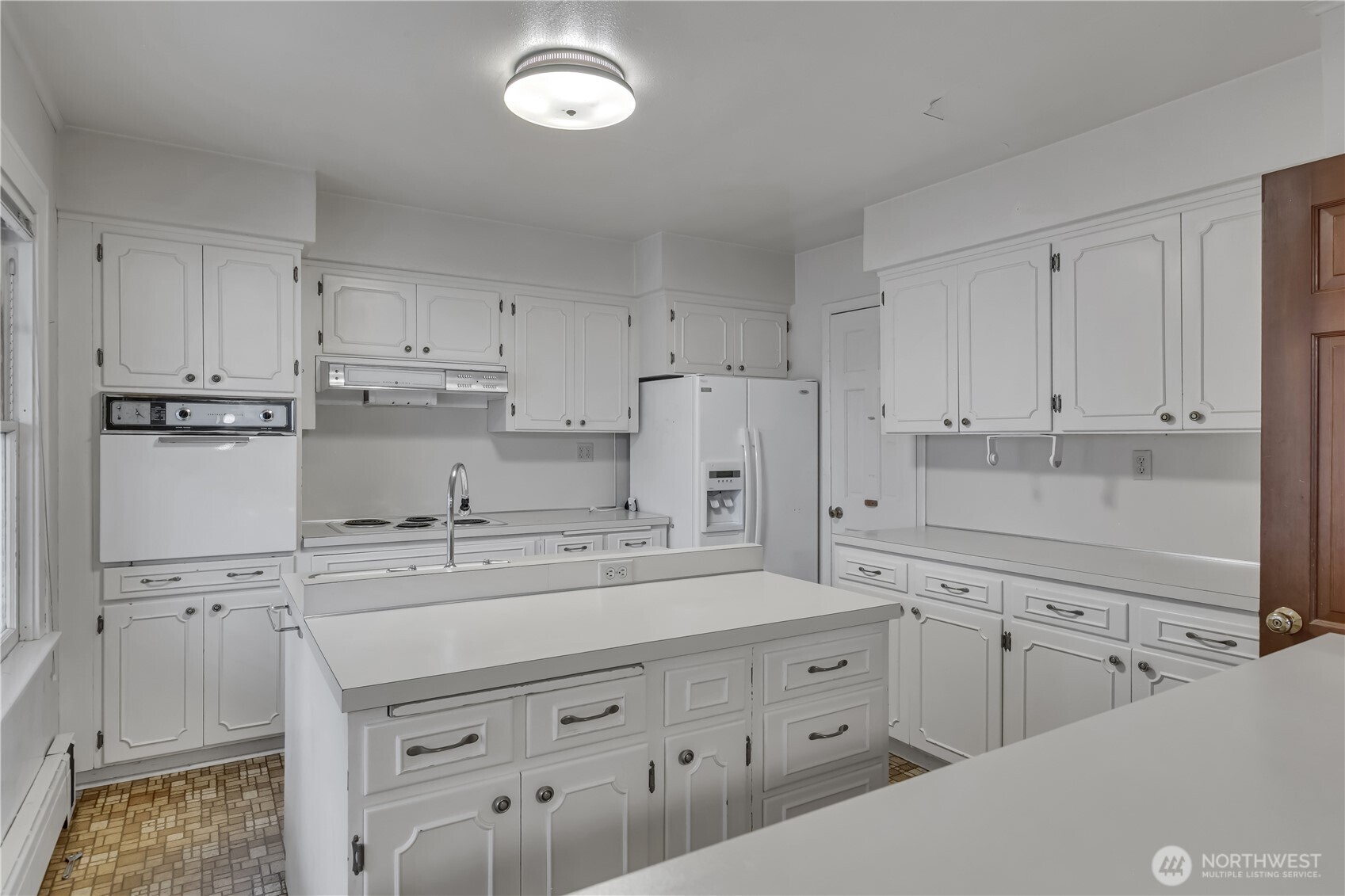 9832 American Avenue SW, Lakewood, WA 98498