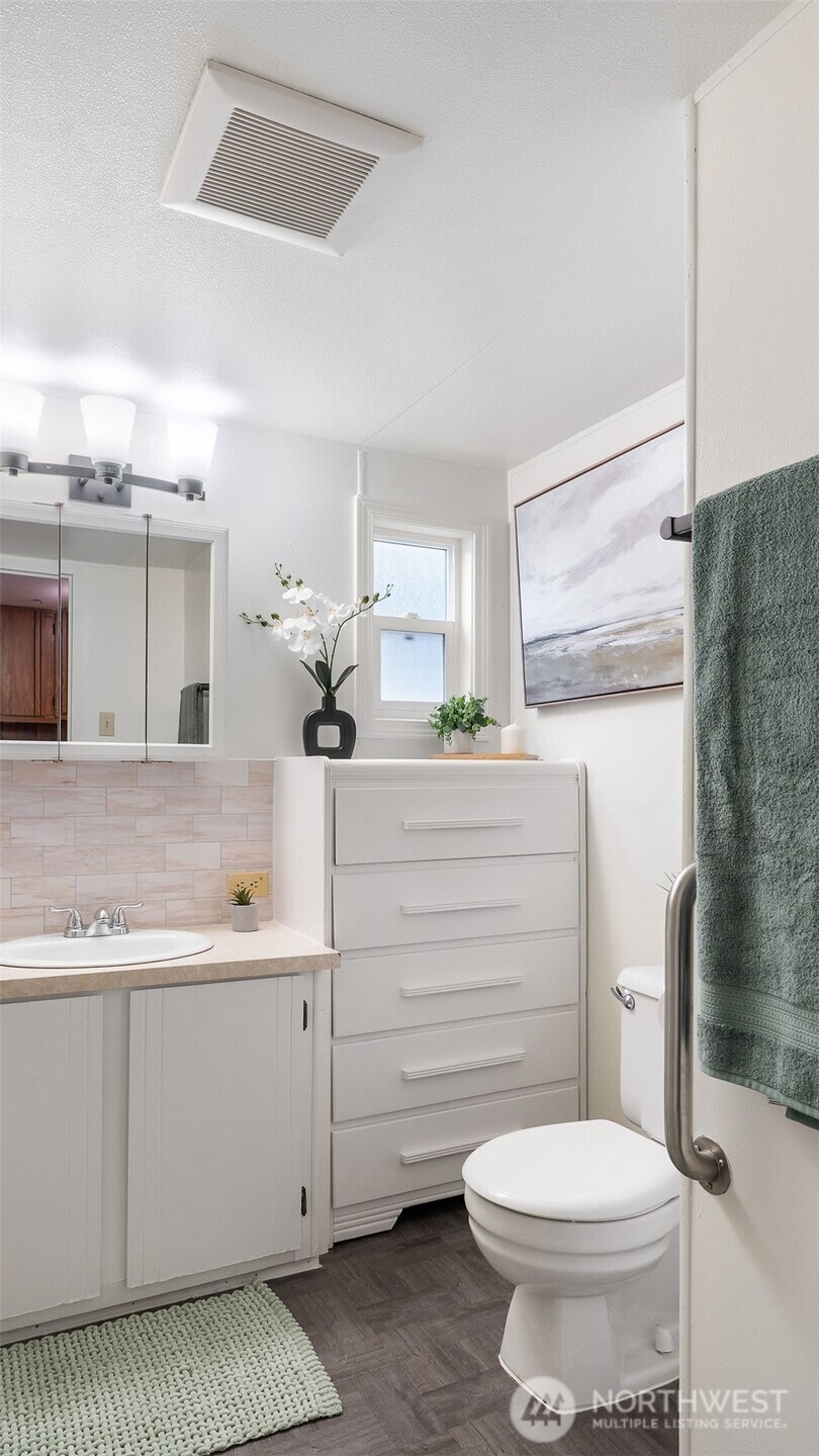 11622 Silver Lake Rd #20B, Everett, WA 98208