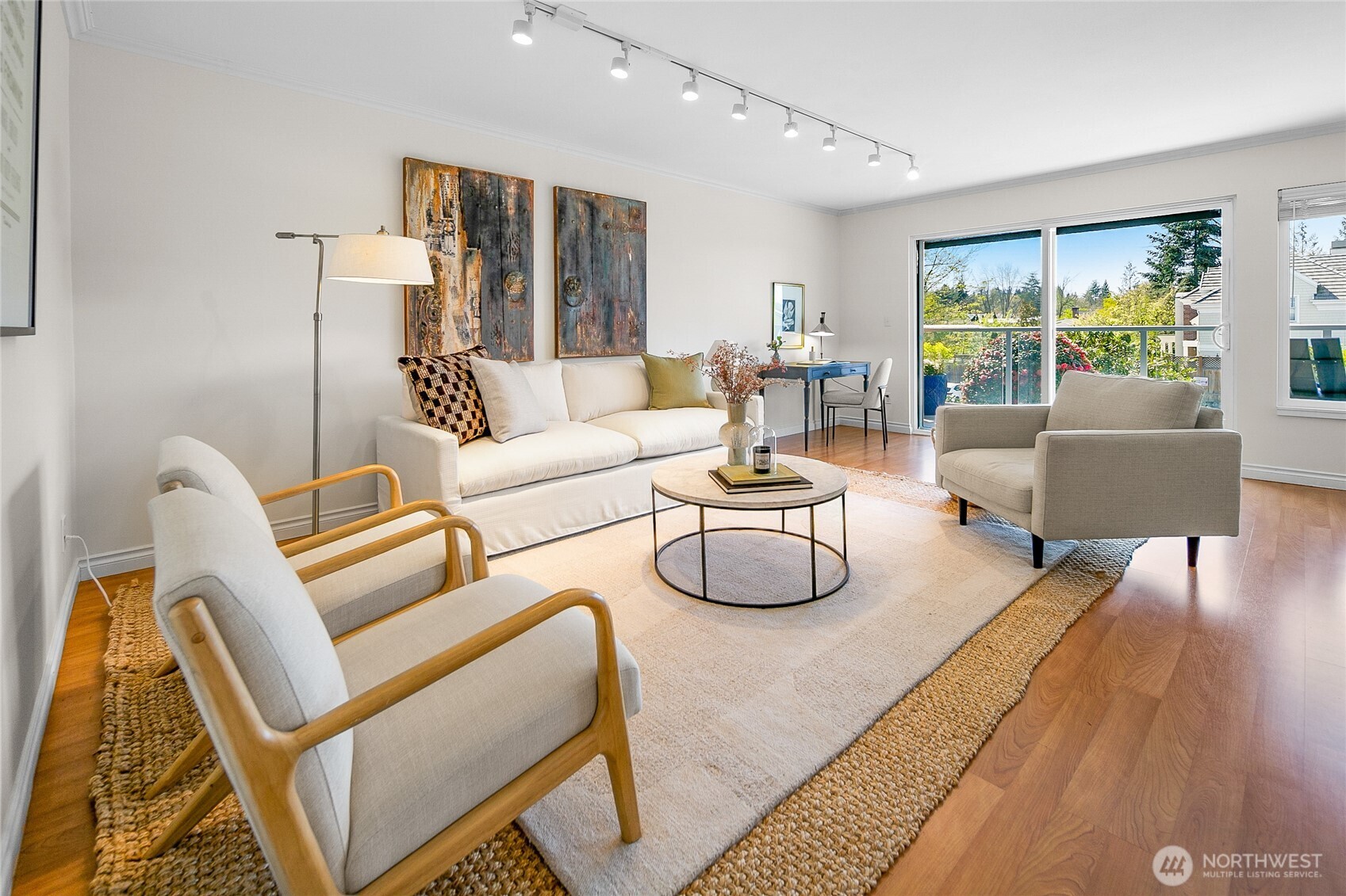 2501 Canterbury Lane E #221, Seattle, WA 98112