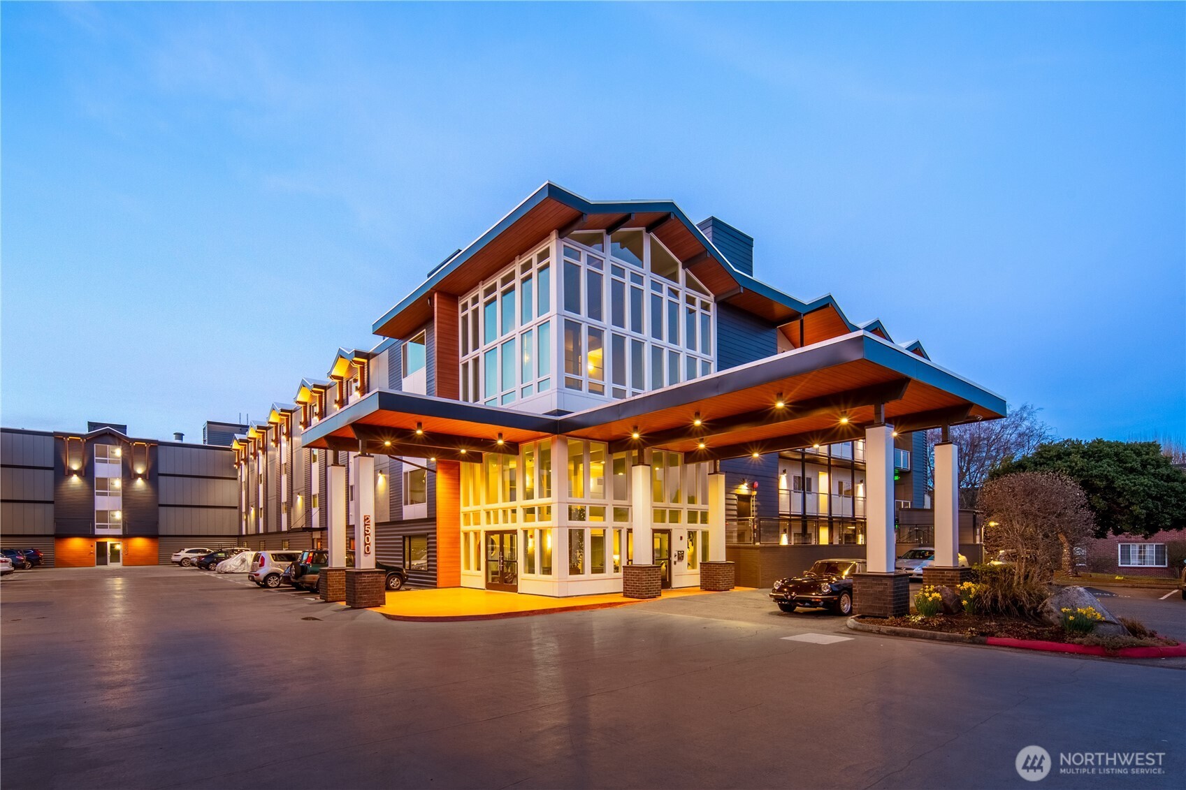 2501 Canterbury Lane E #221, Seattle, WA 98112