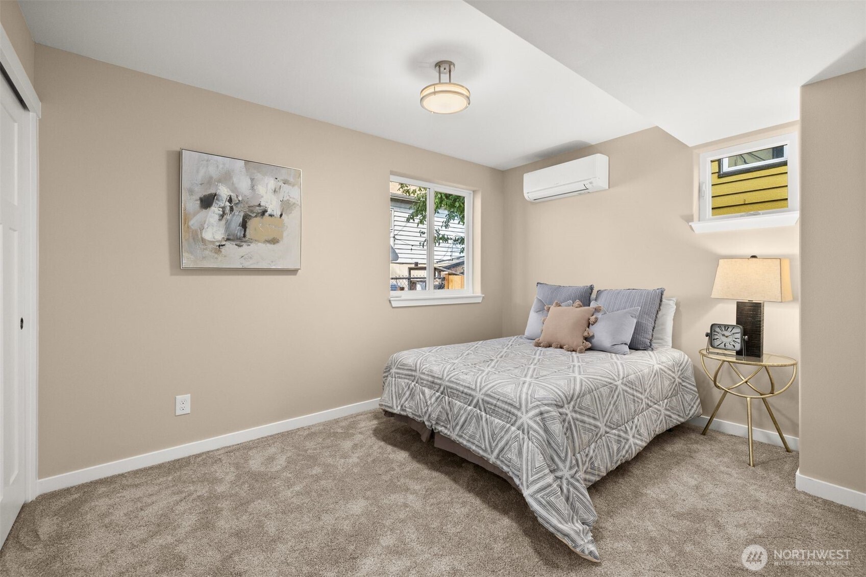 6419 Ellis Avenue S, Seattle, WA 98108