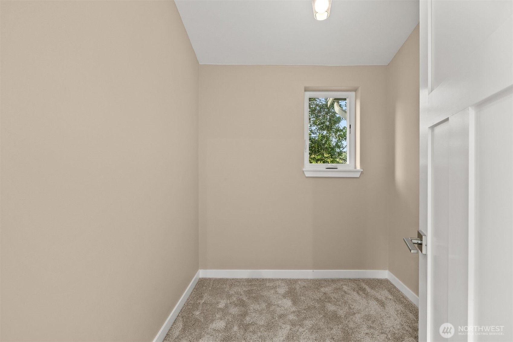 6419 Ellis Avenue S, Seattle, WA 98108