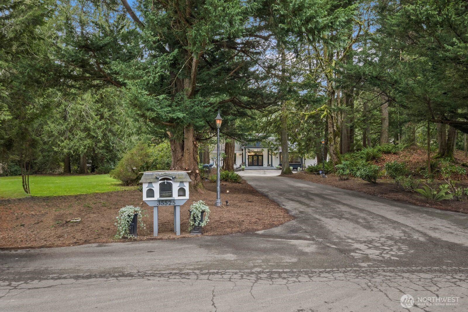 35525 SE 49th Street , Fall City, WA 98024