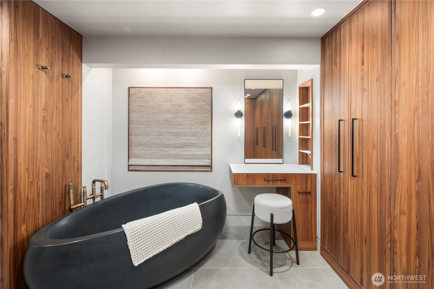 3323 9th Avenue Ct NW, Gig Harbor, WA 98335