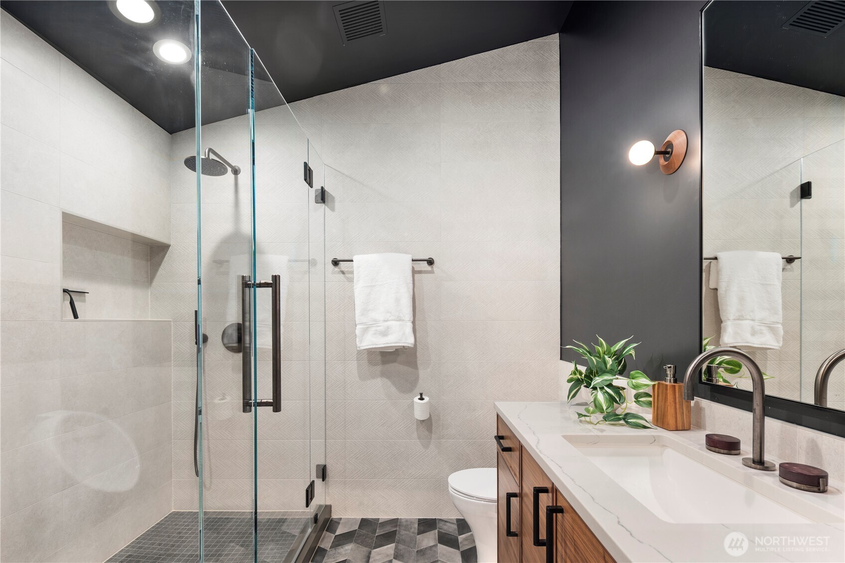 3323 9th Avenue Ct NW, Gig Harbor, WA 98335