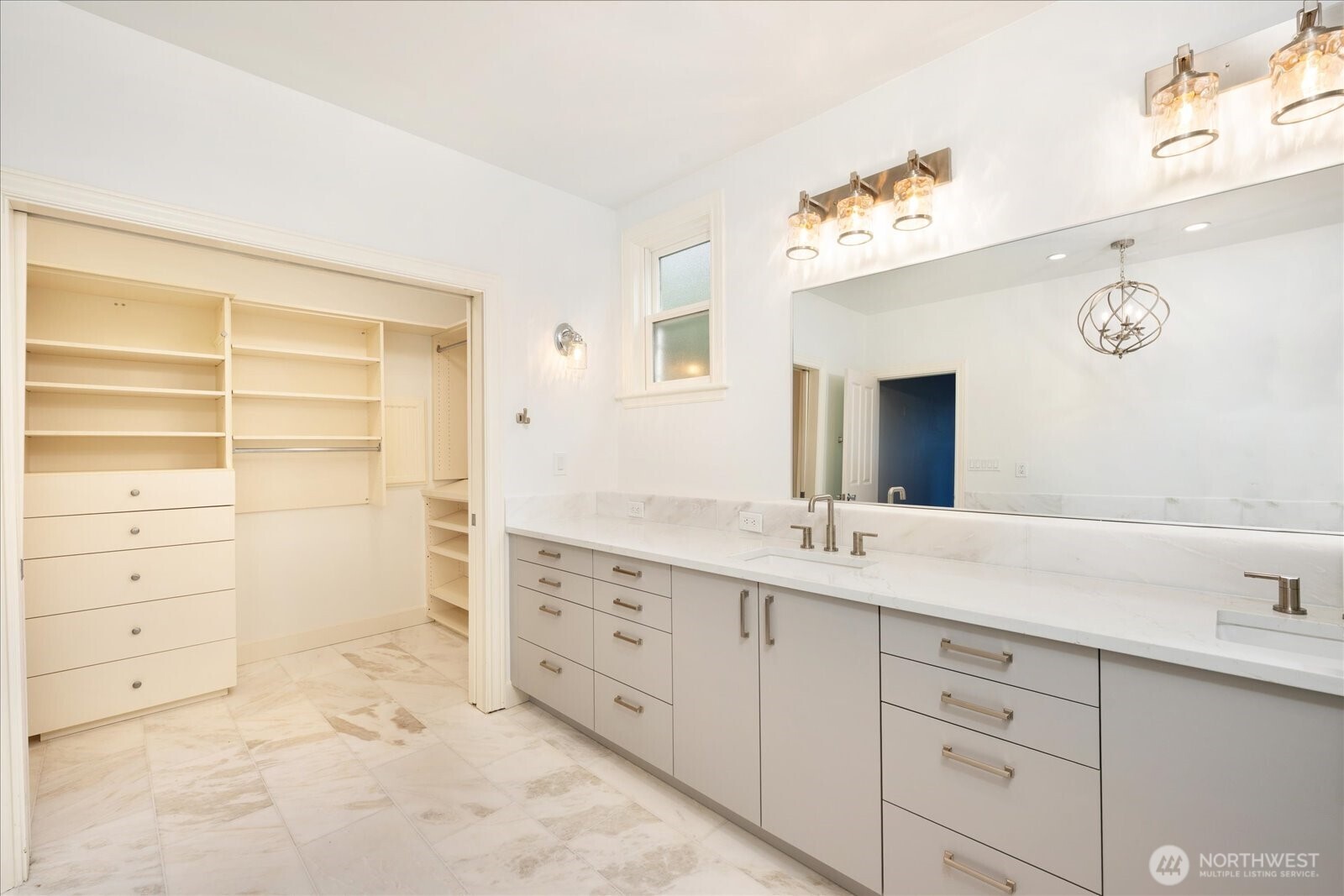 10207 NE 60th Street , Kirkland, WA 98033