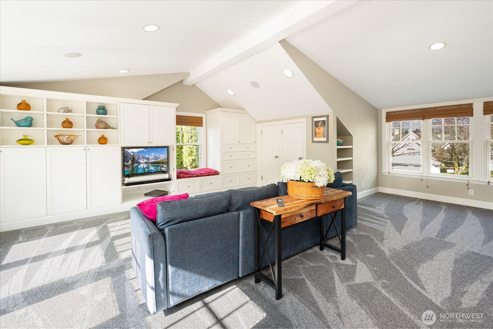 10207 NE 60th Street , Kirkland, WA 98033