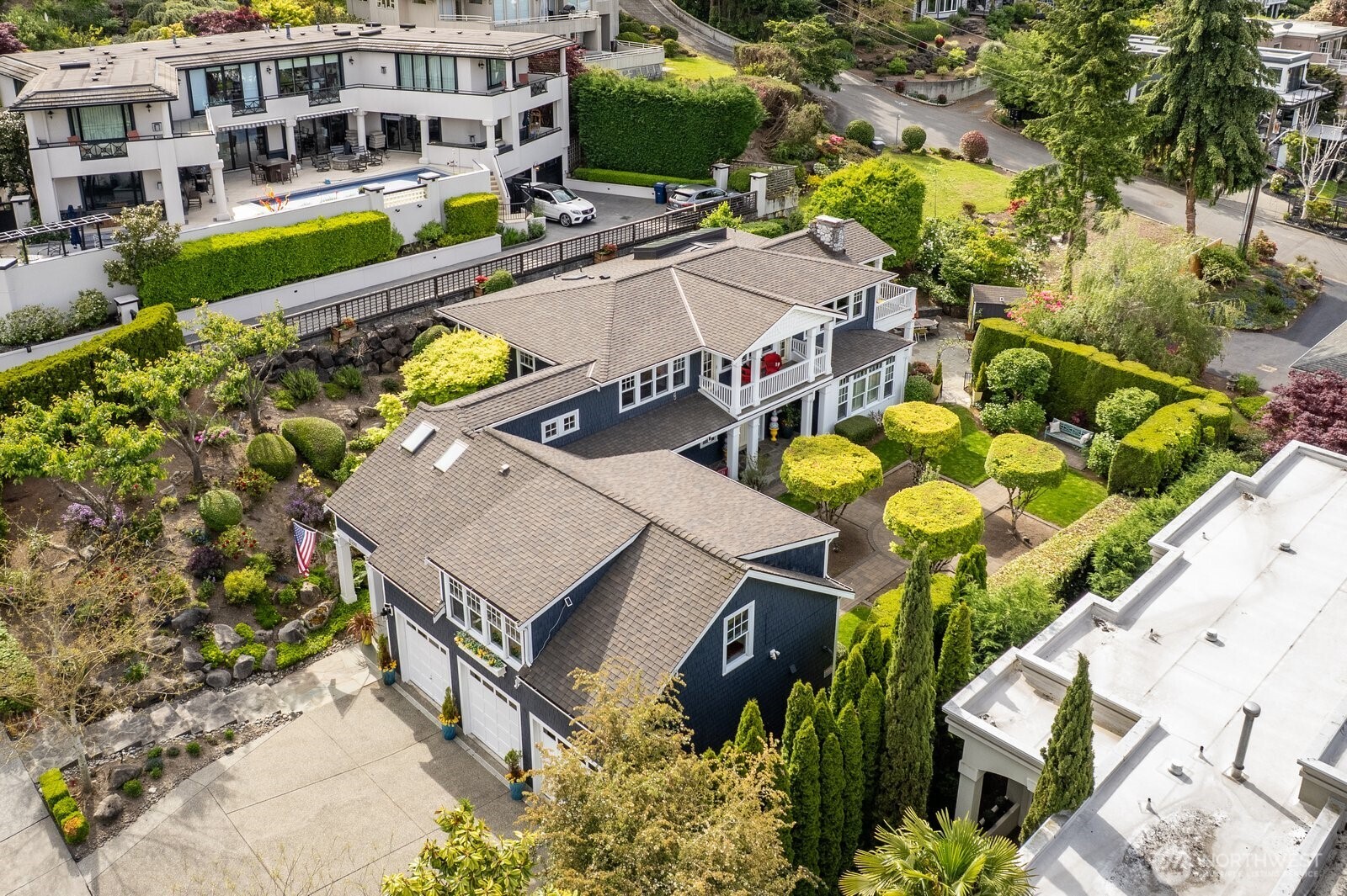 10207 NE 60th Street , Kirkland, WA 98033