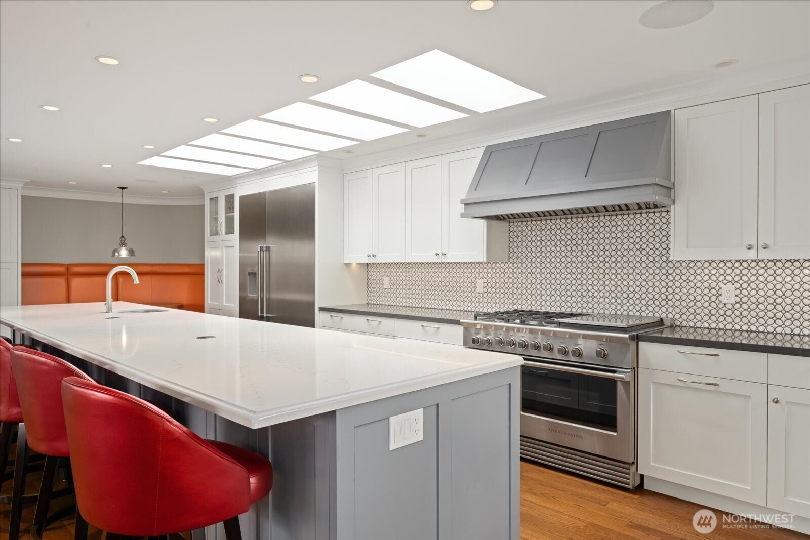 10207 NE 60th Street , Kirkland, WA 98033