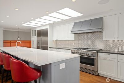 10207 NE 60th Street , Kirkland, WA 98033 - Photo 9