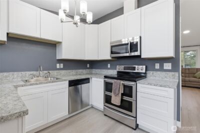 9047 Pepperidge Lane SE, Yelm, WA 98597 - Photo 11