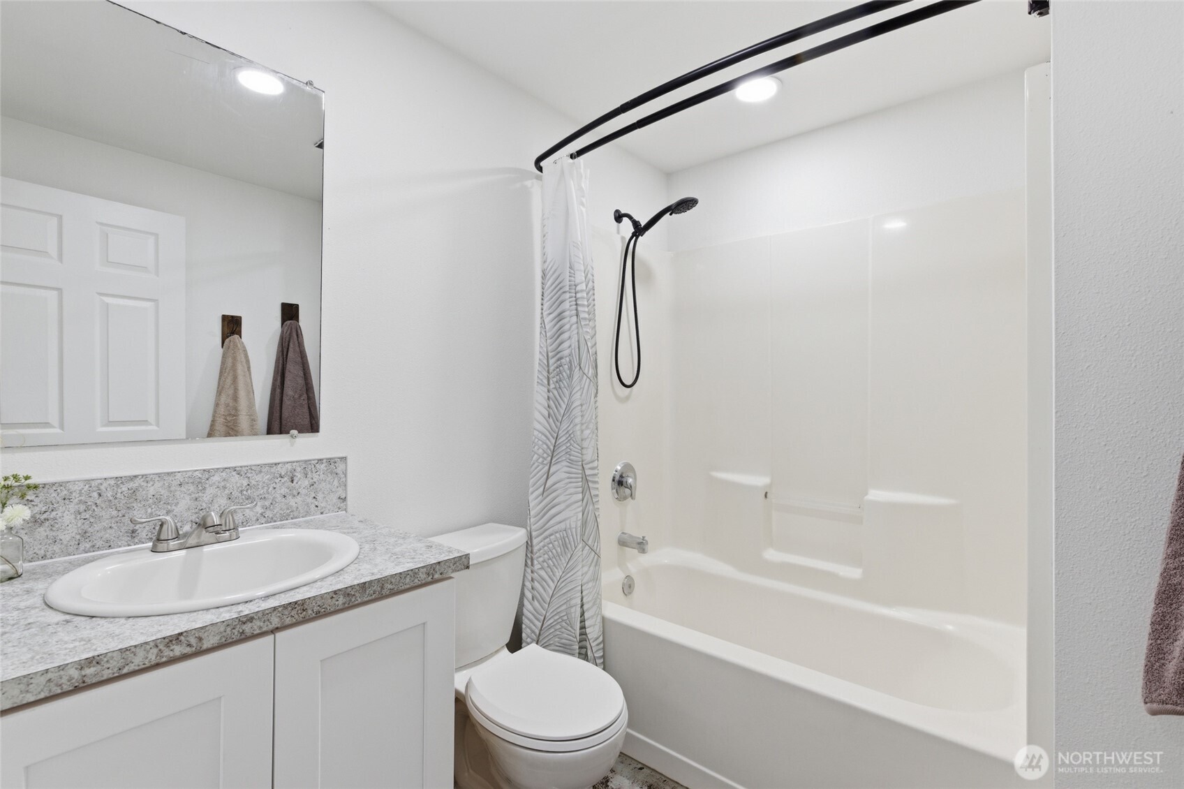 9047 Pepperidge Lane SE, Yelm, WA 98597