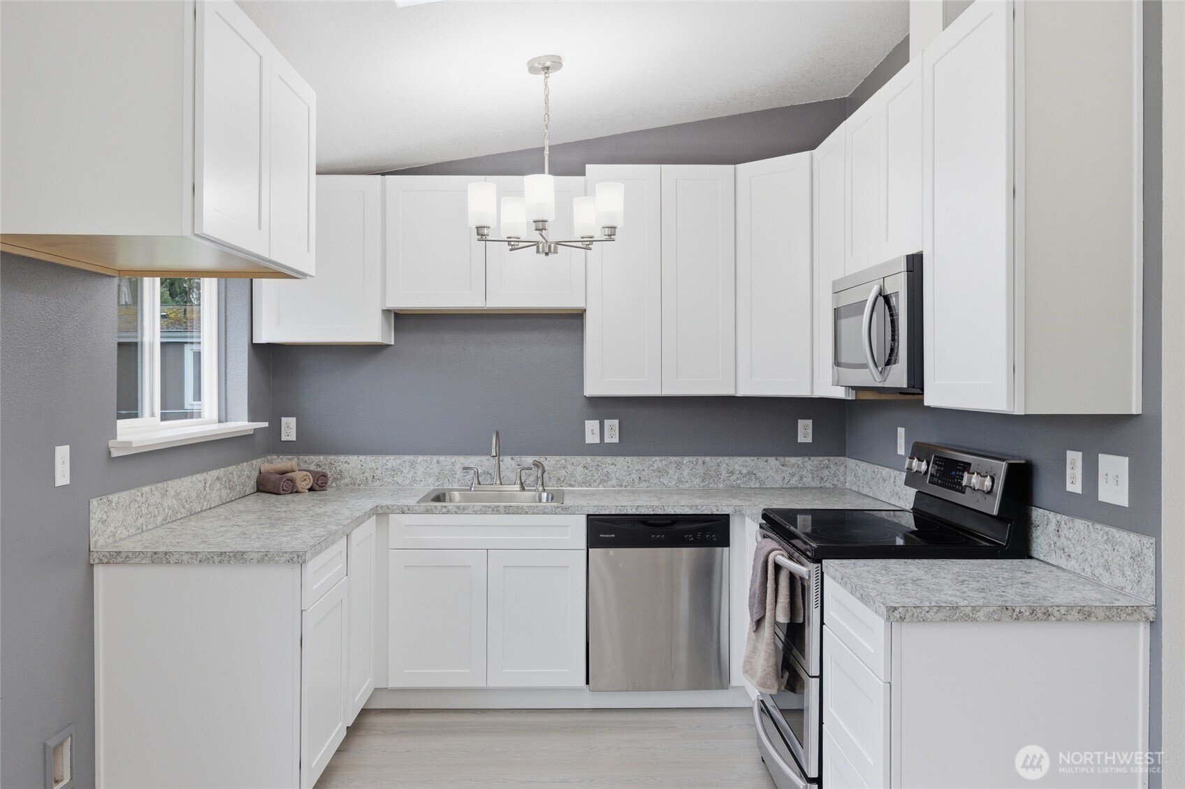 9047 Pepperidge Lane SE, Yelm, WA 98597