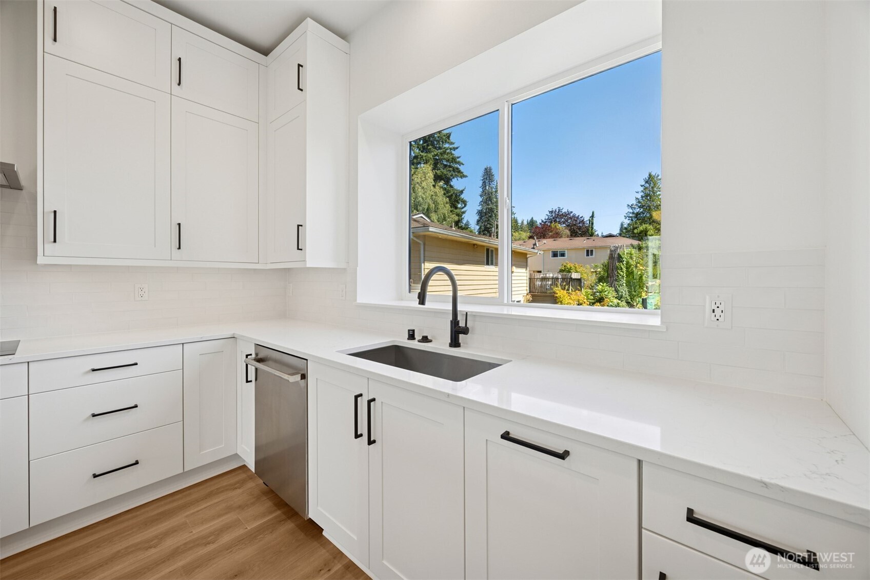 18814 99th Court NE #B, Bothell, WA 98011