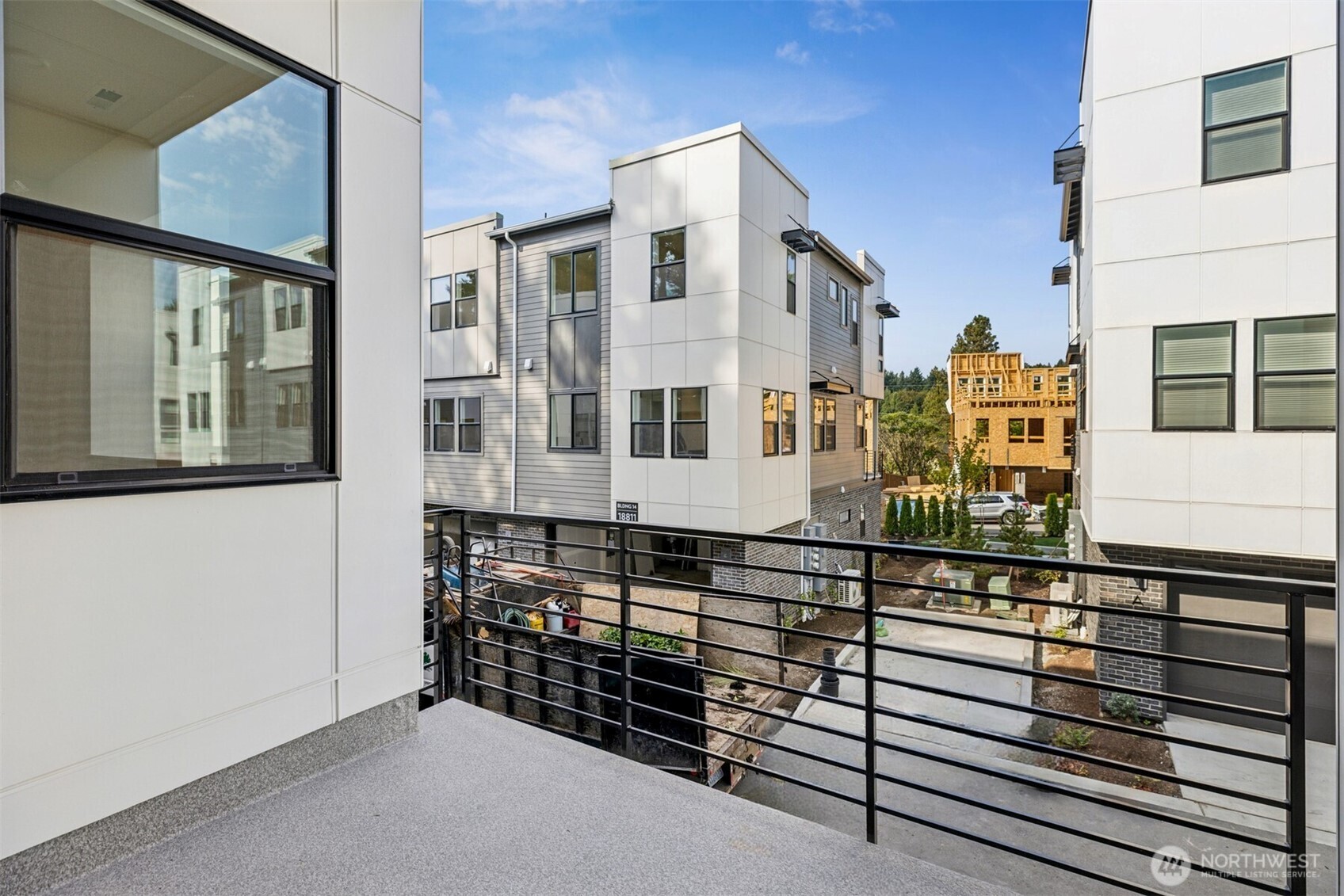 18814 99th Court NE #B, Bothell, WA 98011