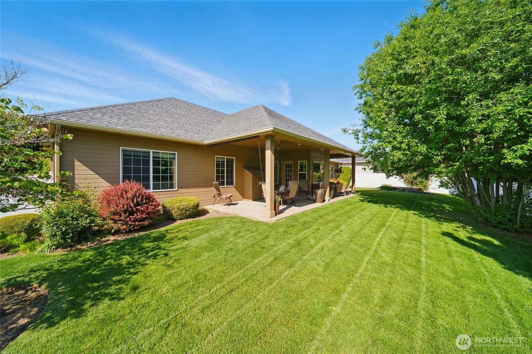 832 SE Vintage Way , College Place, WA 99324