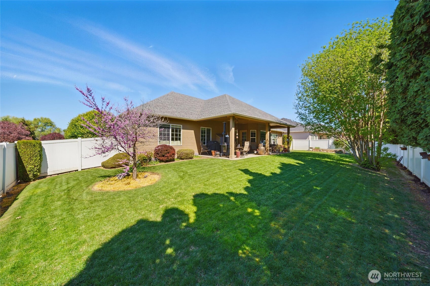 832 SE Vintage Way , College Place, WA 99324