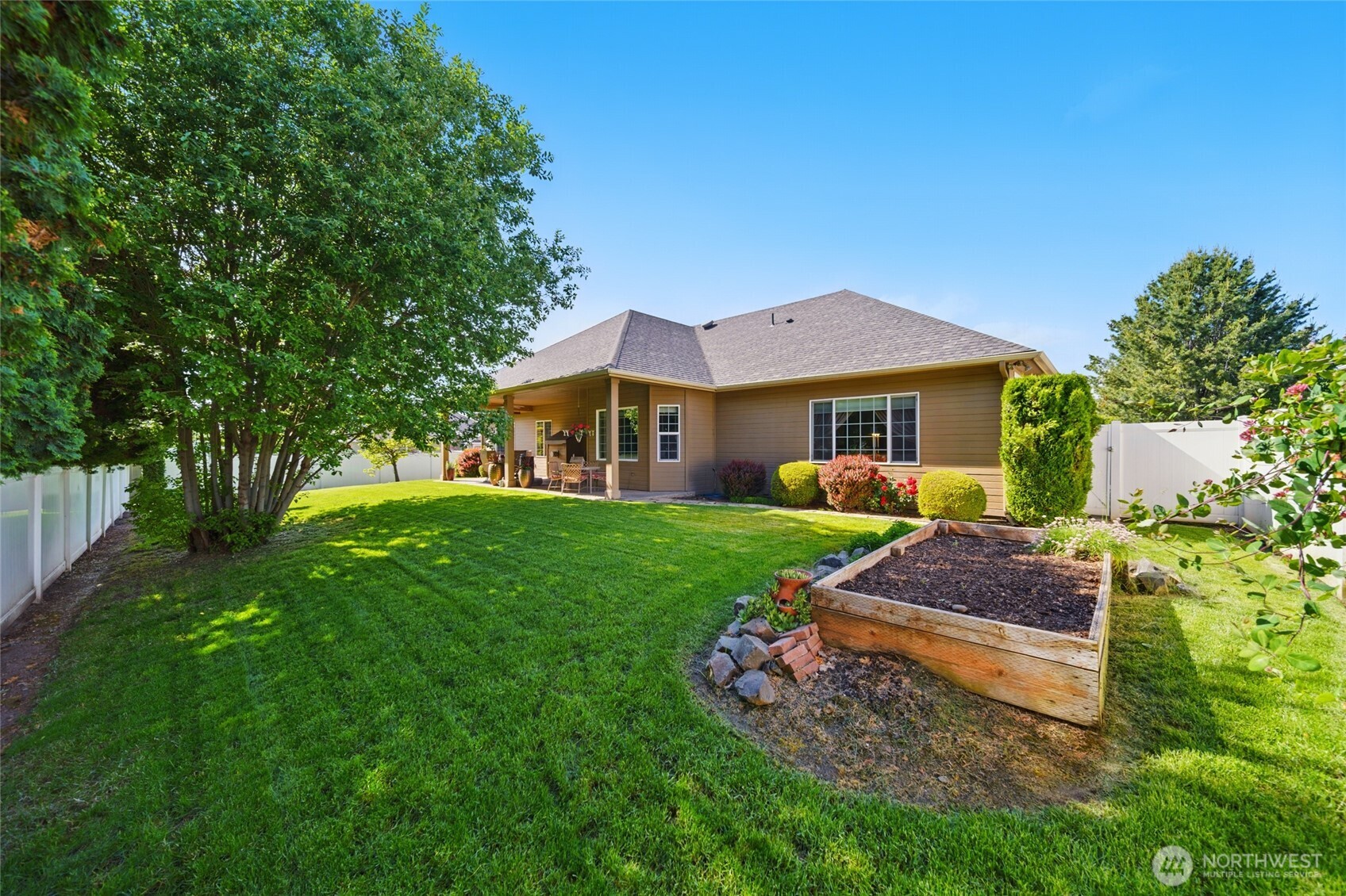 832 SE Vintage Way , College Place, WA 99324