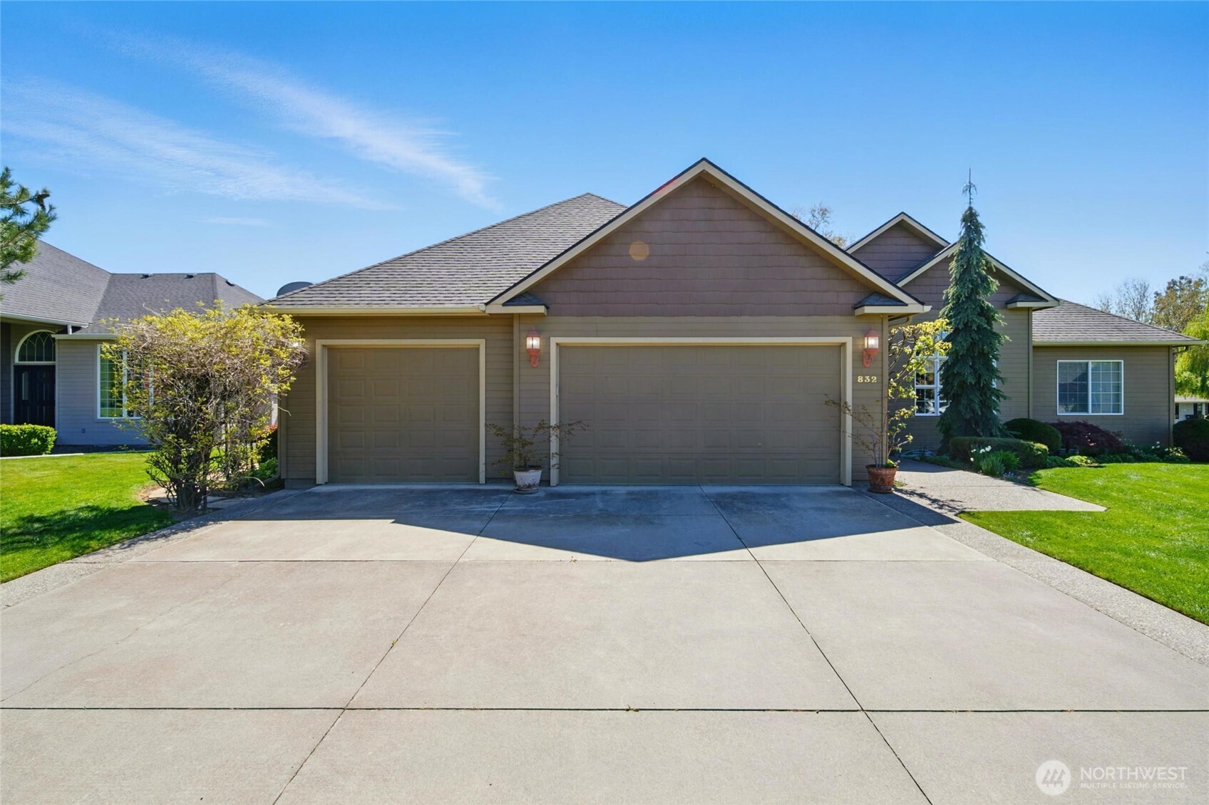 832 SE Vintage Way , College Place, WA 99324