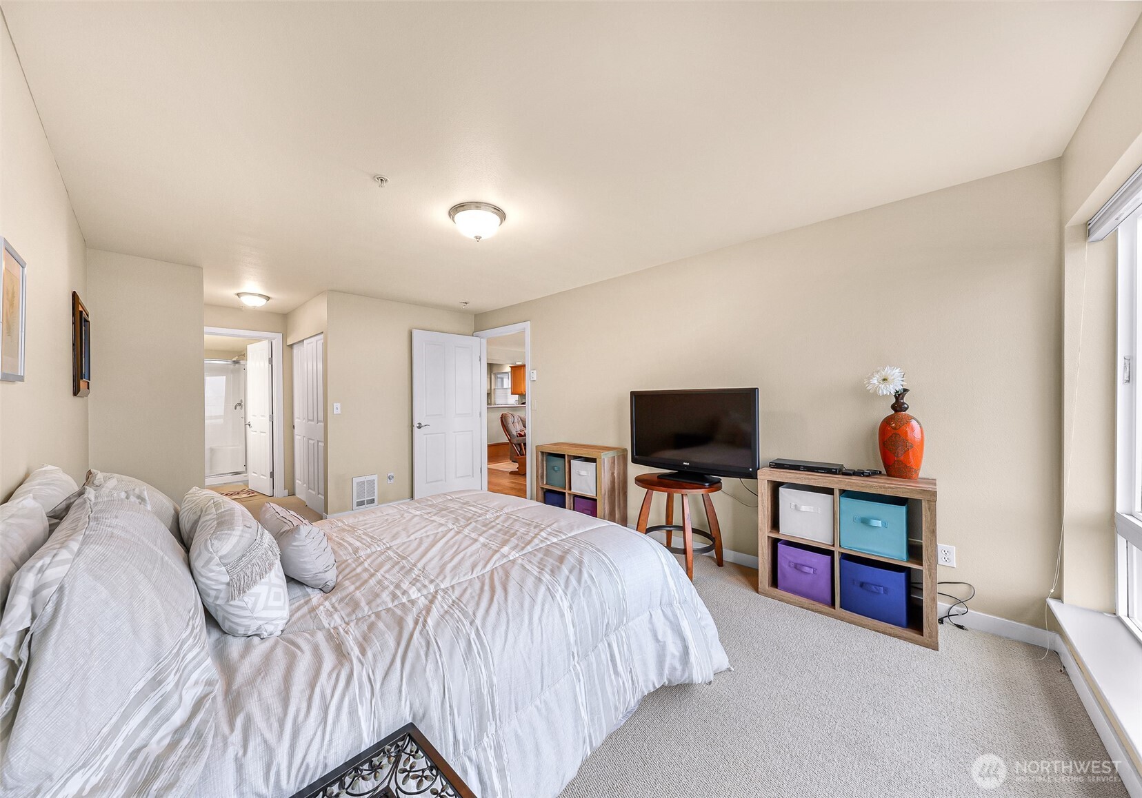 8075 Harborview Road #101, Blaine, WA 98230