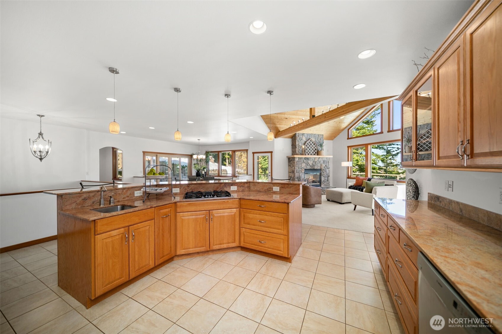 6760 Forest Ridge Drive , Wenatchee, WA 98801