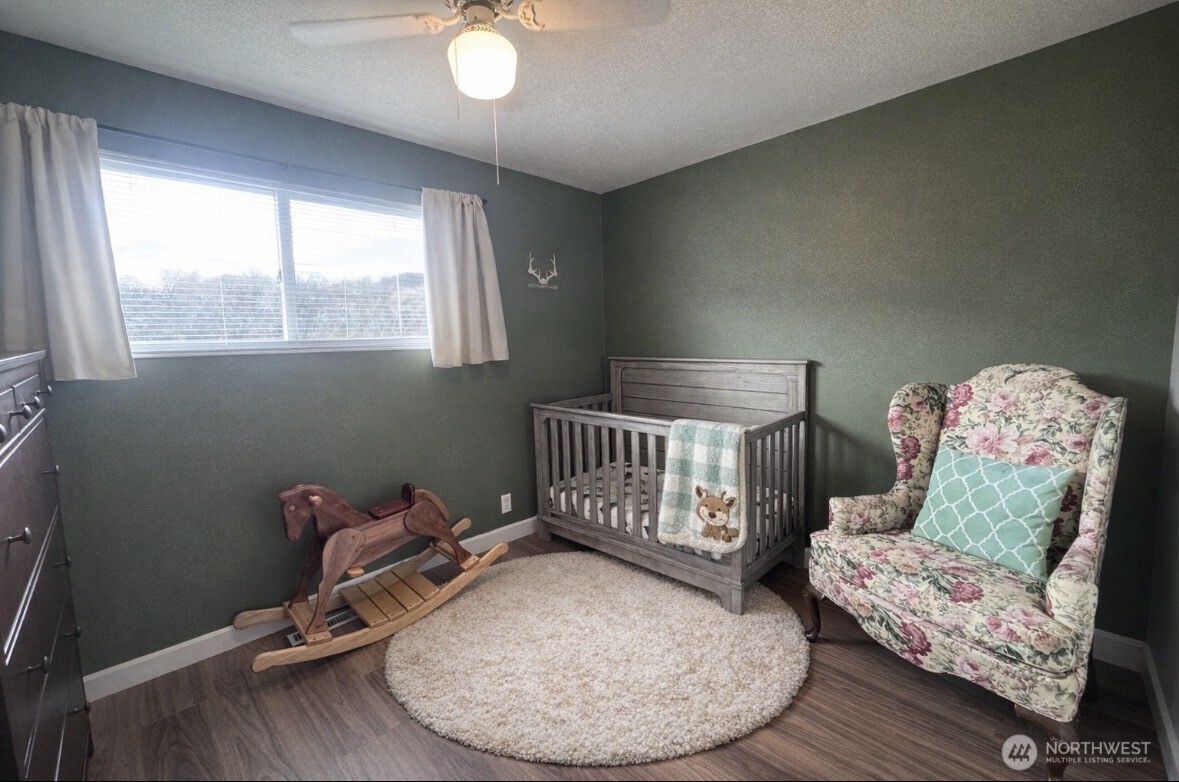 1127 Central Avenue , Oroville, WA 98844