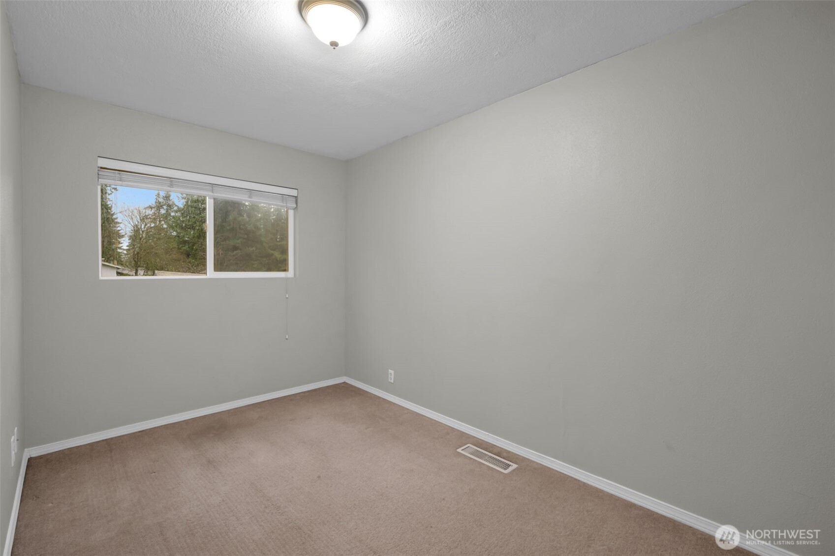 9901 59th Avenue Ct E, Puyallup, WA 98373