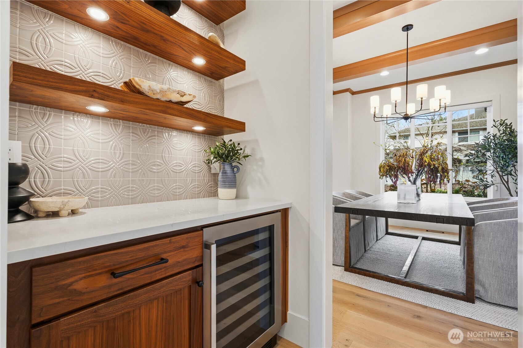 2582 136th Lane SE , Bellevue, WA 98005