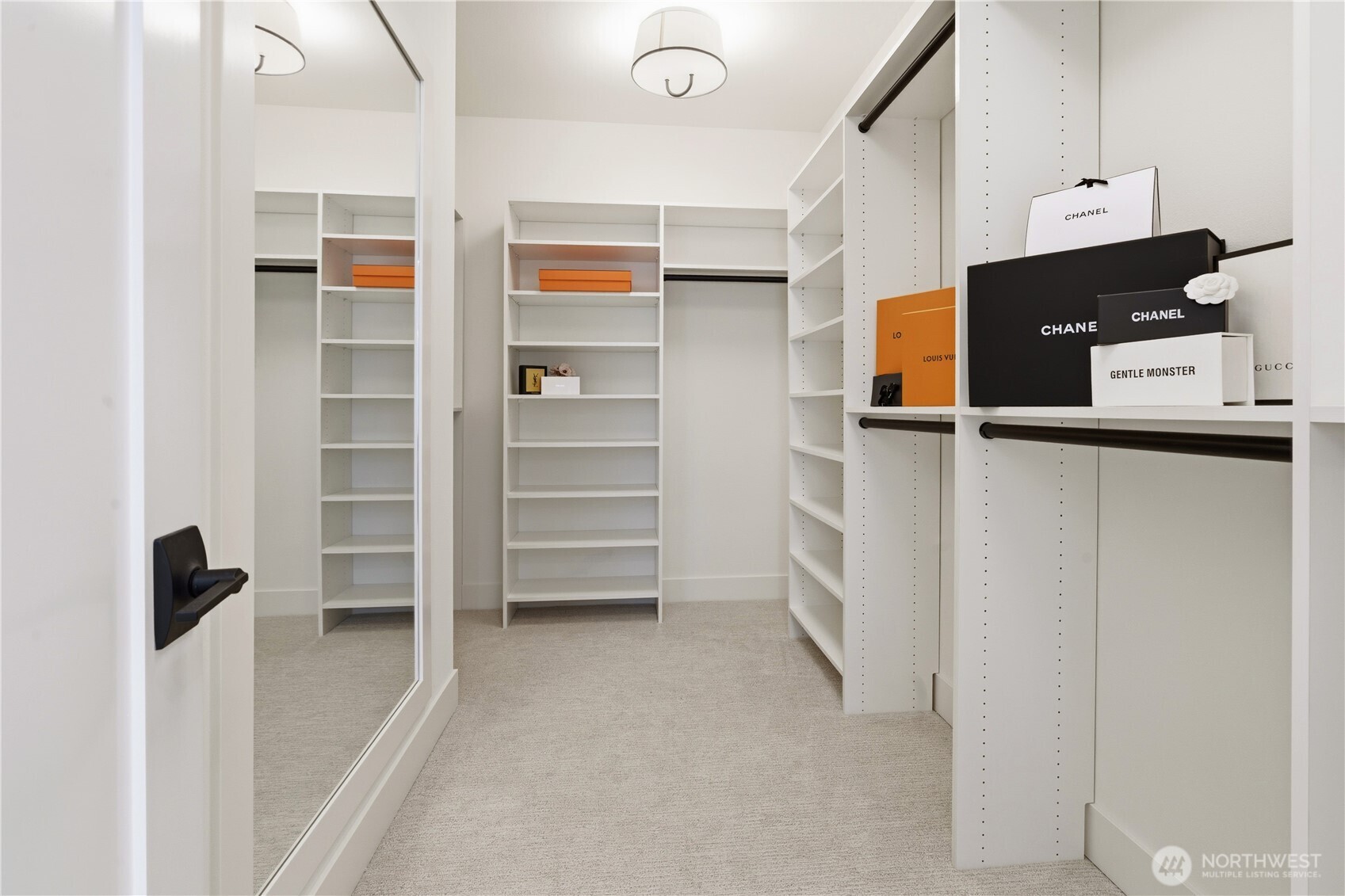 2582 136th Lane SE , Bellevue, WA 98005