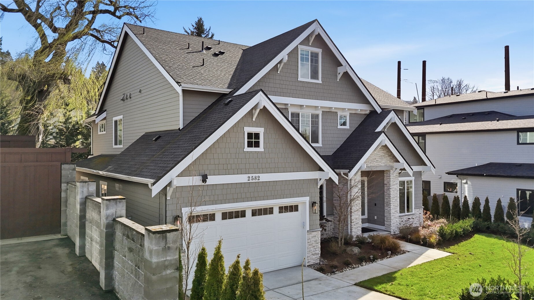 2582 136th Lane SE , Bellevue, WA 98005