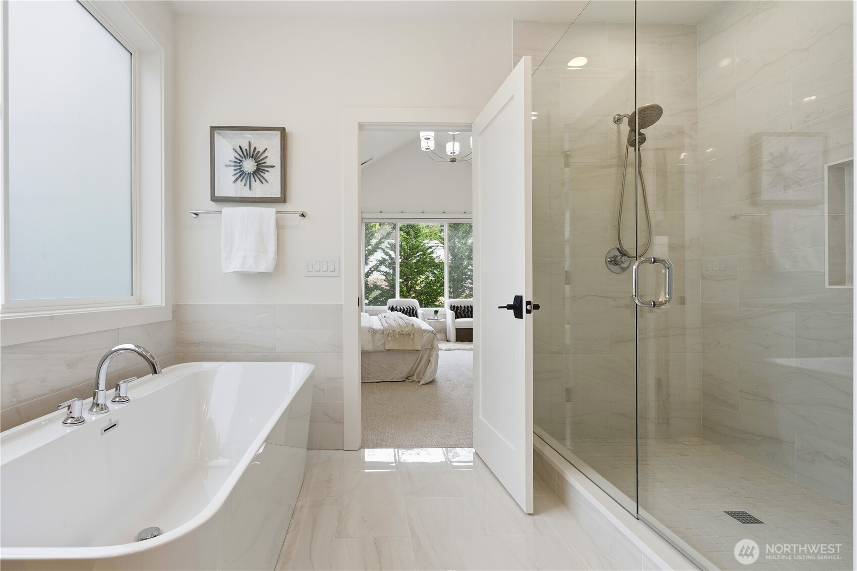 2582 136th Lane SE , Bellevue, WA 98005