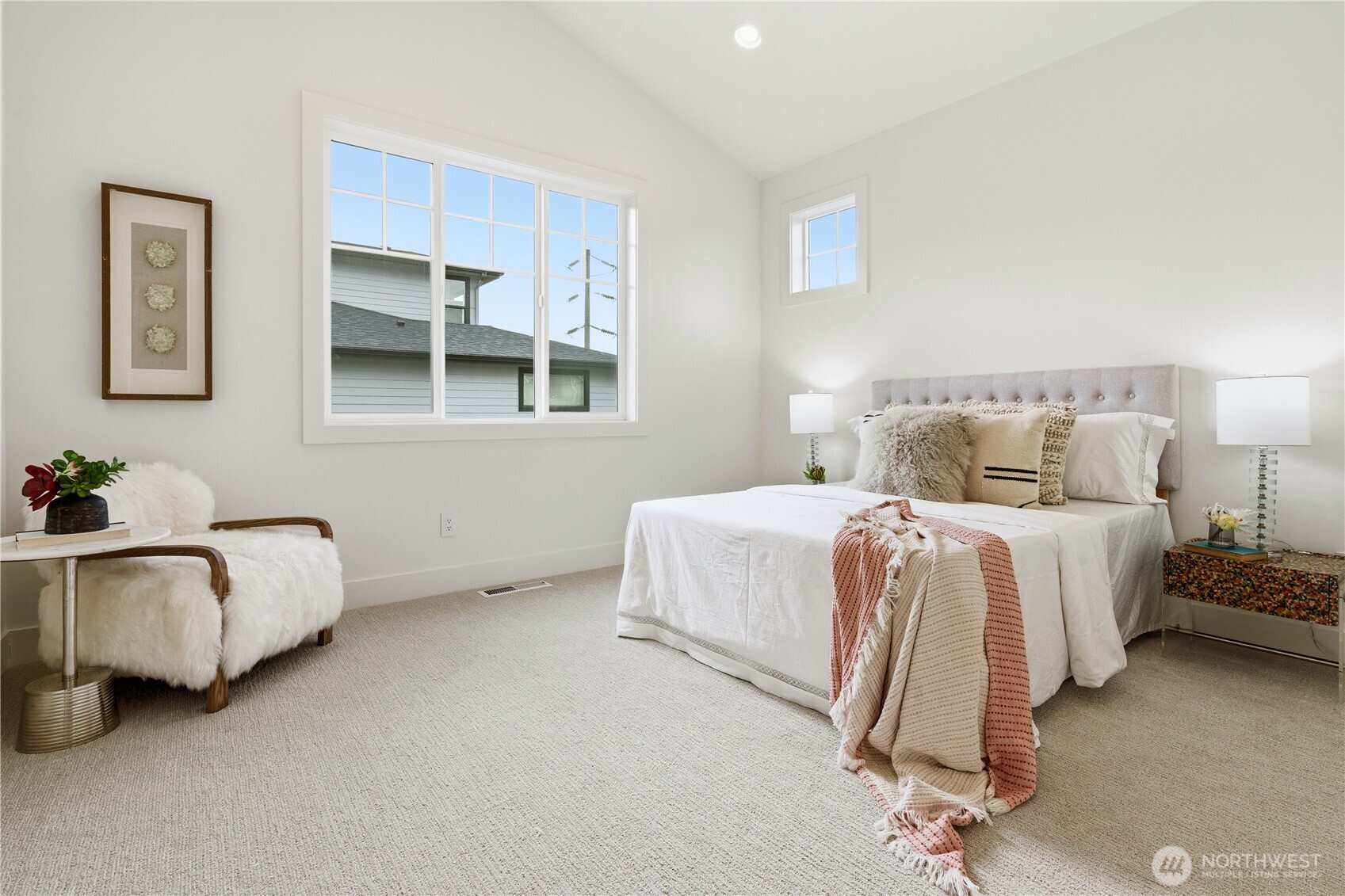 2582 136th Lane SE , Bellevue, WA 98005