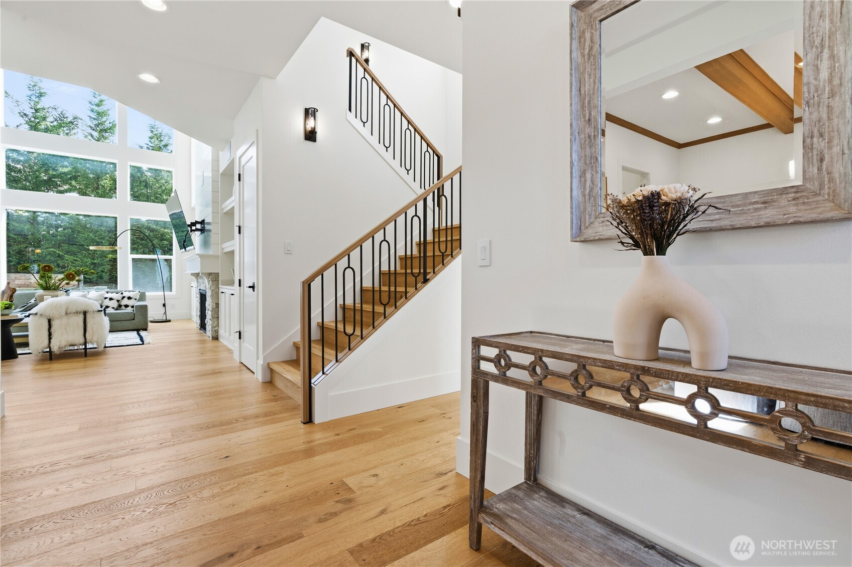 2582 136th Lane SE , Bellevue, WA 98005