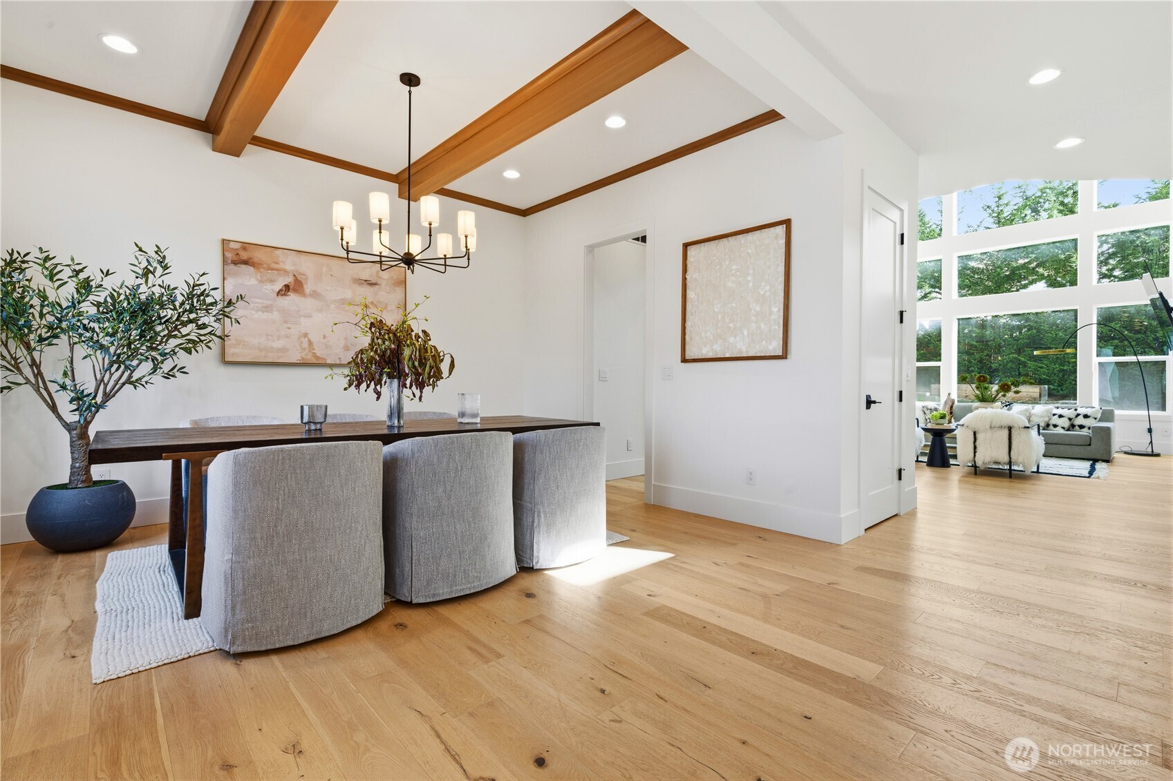 2582 136th Lane SE , Bellevue, WA 98005