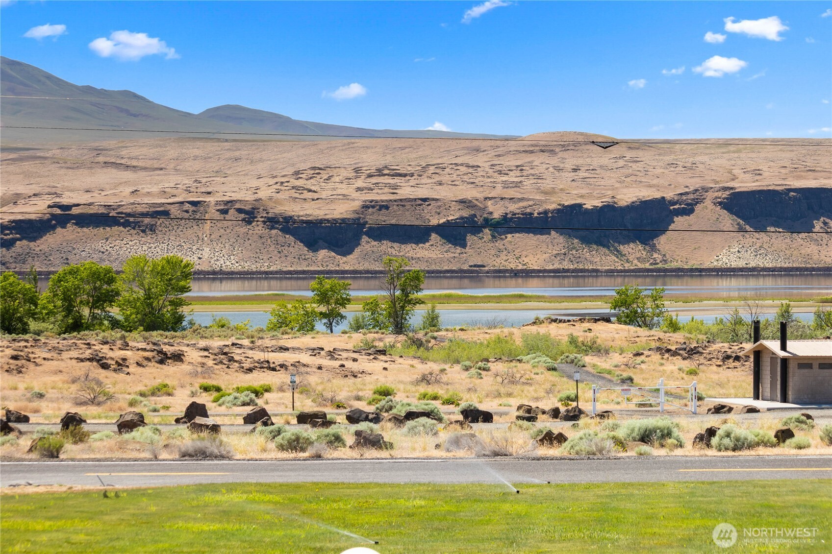 26619 Road U SW, Mattawa, WA 99349
