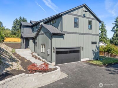 1238 9th Street SW, Puyallup, WA 98371